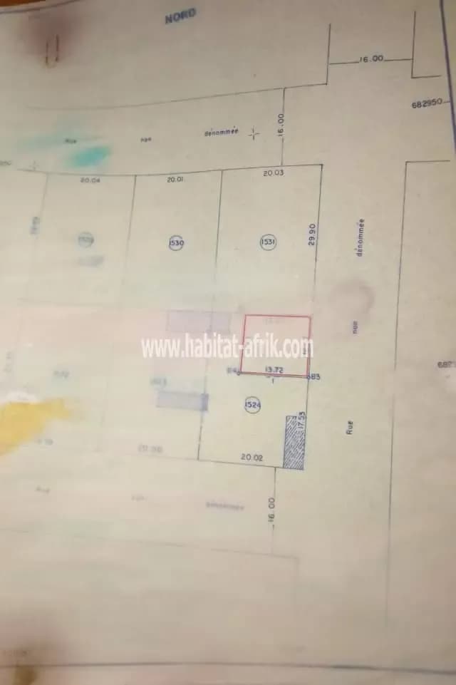 Je mets en vente une parcelle de terrain un quart de lot situé a djidjole ecole la sagesse lome togo
