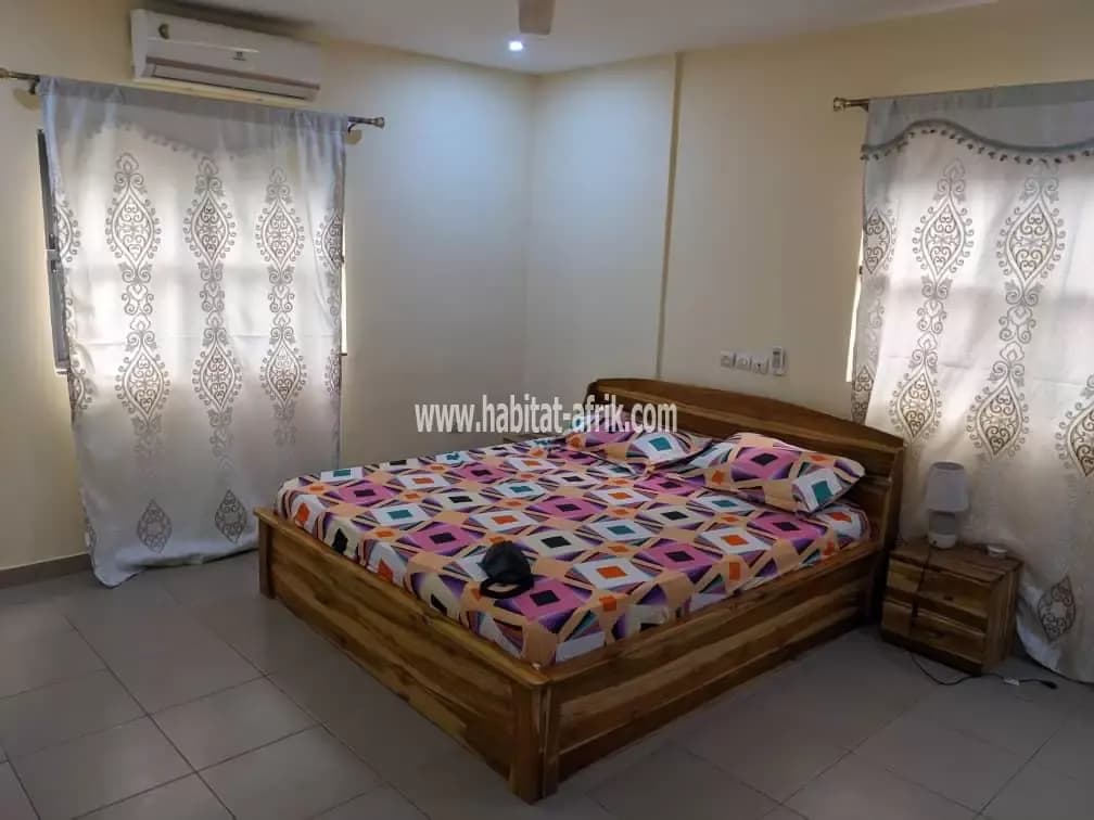 Je mets en location un villa 3 chambre salon à adidoadin Lomé Togo