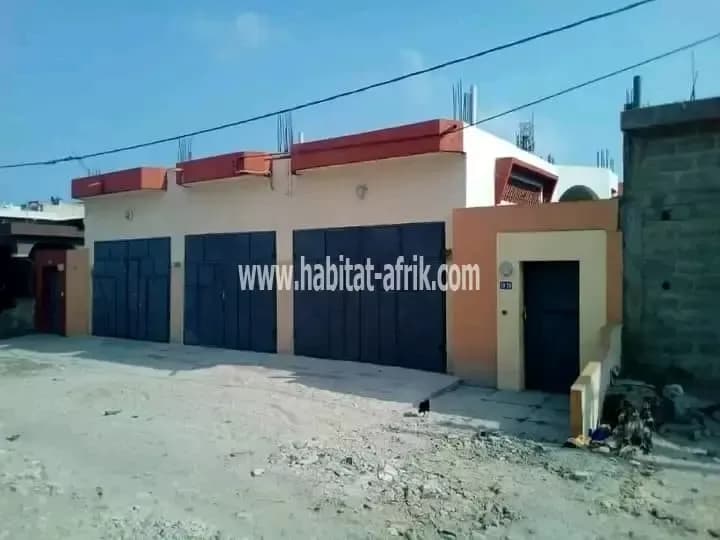 VILLA LOCATIVE À VENDRE CEG AGLA