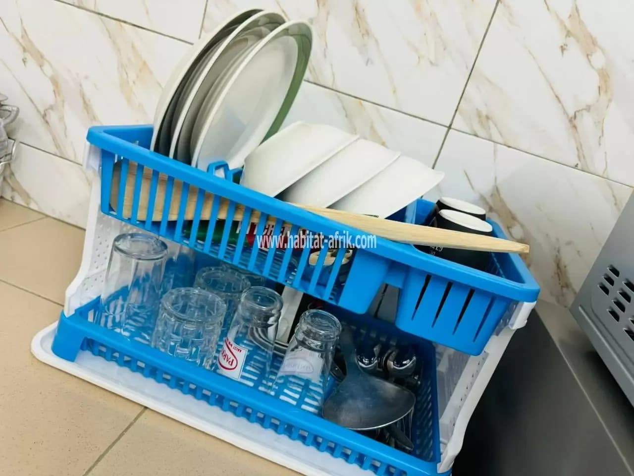 Je mets en location un studio meublé à agoe cacaveli cour d’appel lome Togo
