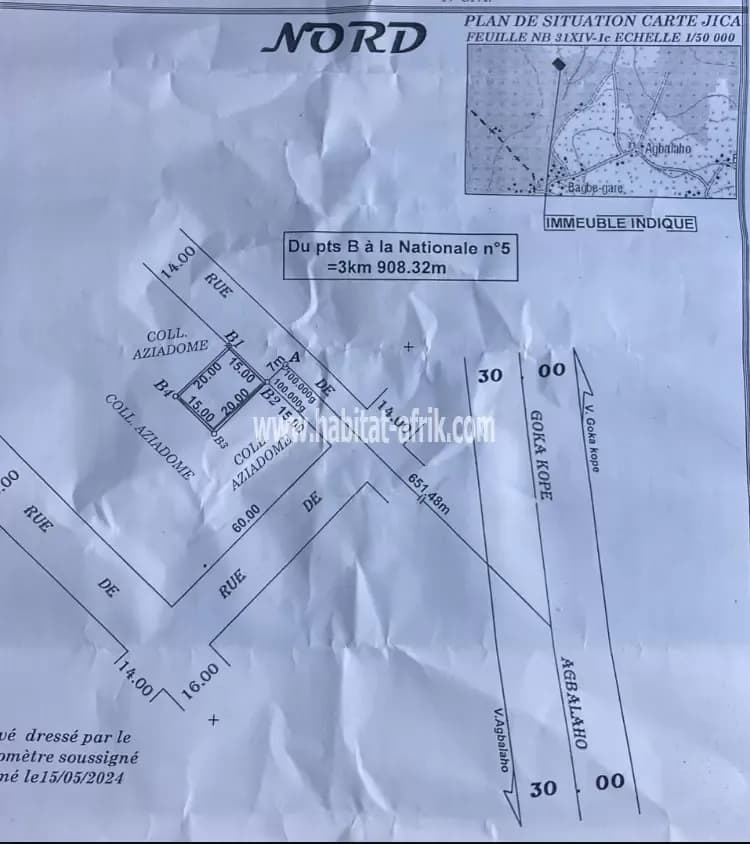 Je mets en vente une parcelle de terrain un quart de lot situé à bagbé 3km du goudron boulevard n’5 togo