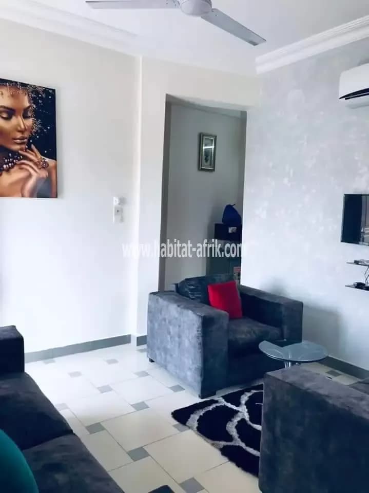 CHAMBRE-SALON MEUBLÉE À AGLA GBODJETIN