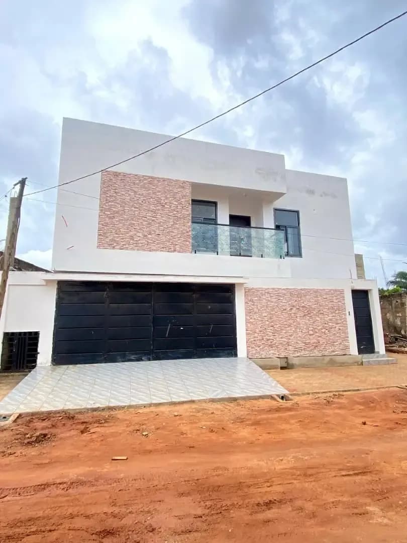 VILLA À VENDRE À AGOÈ CACAVELI