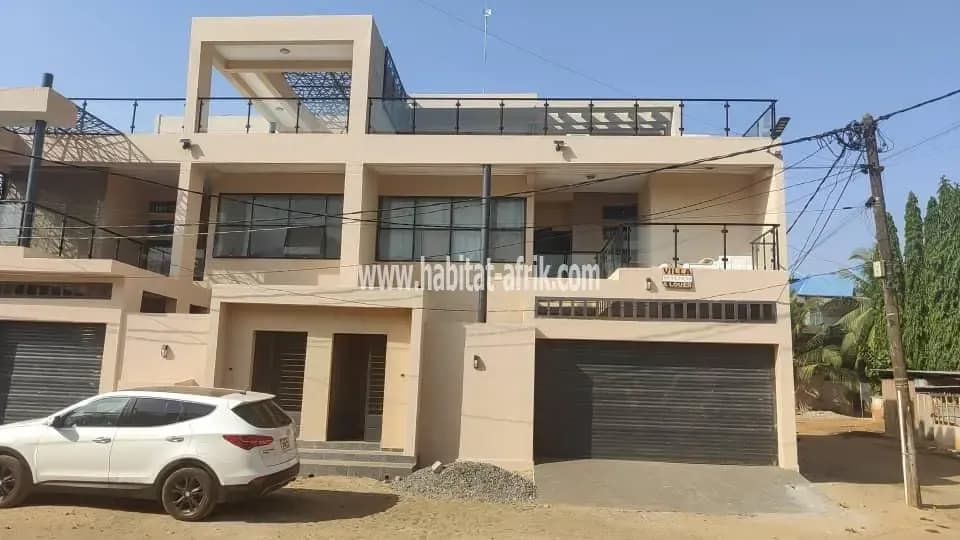 UNE VILLA MEUBLÉE À LOUER À AGOE RESERVE